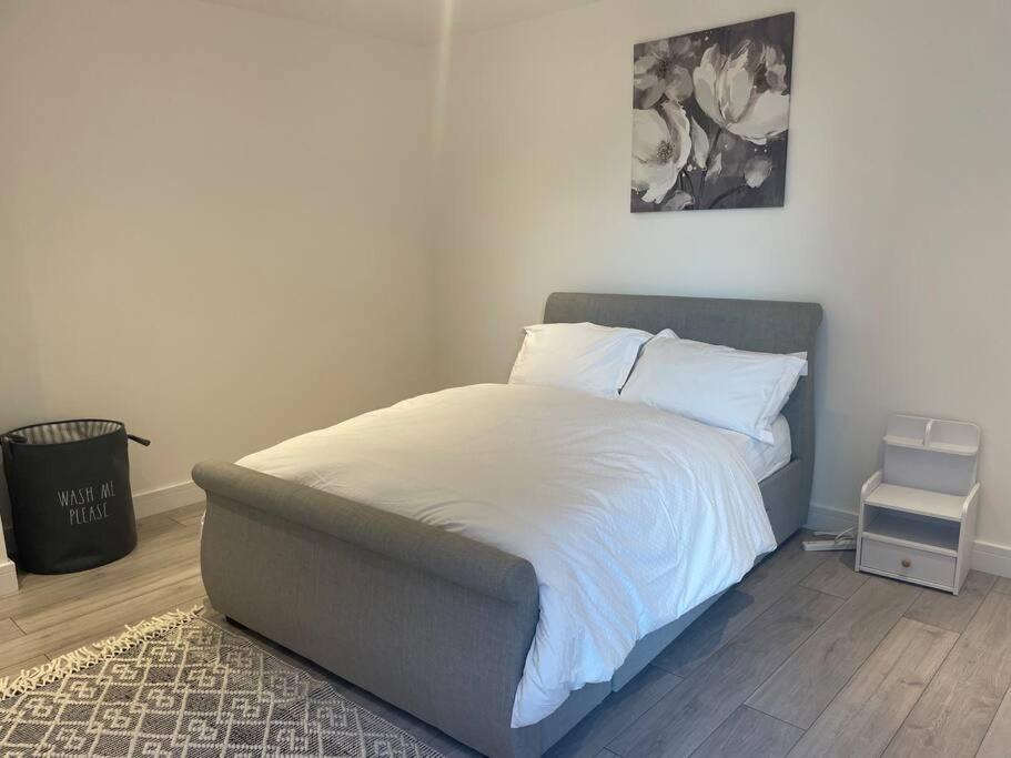 Stylish And Cosy 2 Bedroom Flat In Croydon Exterior foto