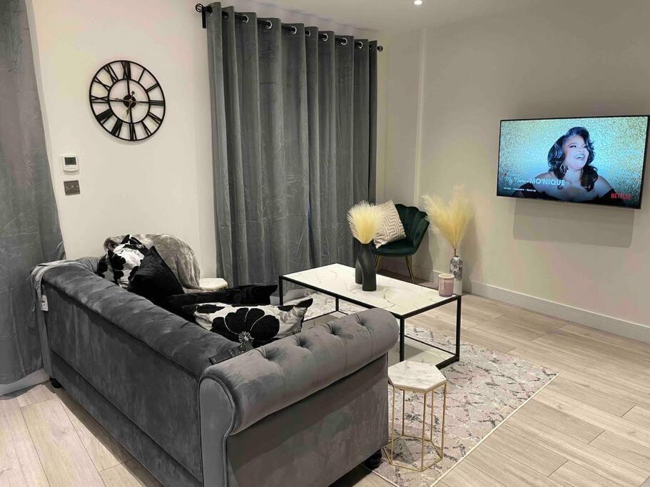 Stylish And Cosy 2 Bedroom Flat In Croydon Exterior foto