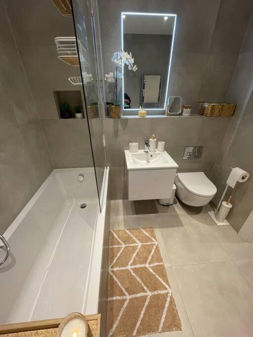 Stylish And Cosy 2 Bedroom Flat In Croydon Exterior foto