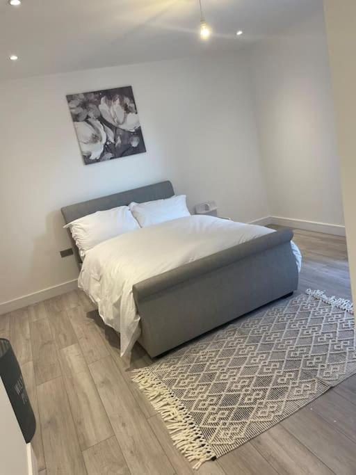 Stylish And Cosy 2 Bedroom Flat In Croydon Exterior foto